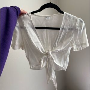 SUNDAY BEST tie up blouse